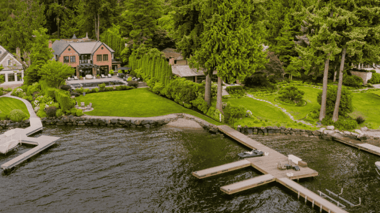 How to Plan a Landscape Design That Matches Your Home’s Style