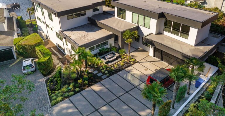 2025's Hottest Landscape Design Trends for Modern Homes